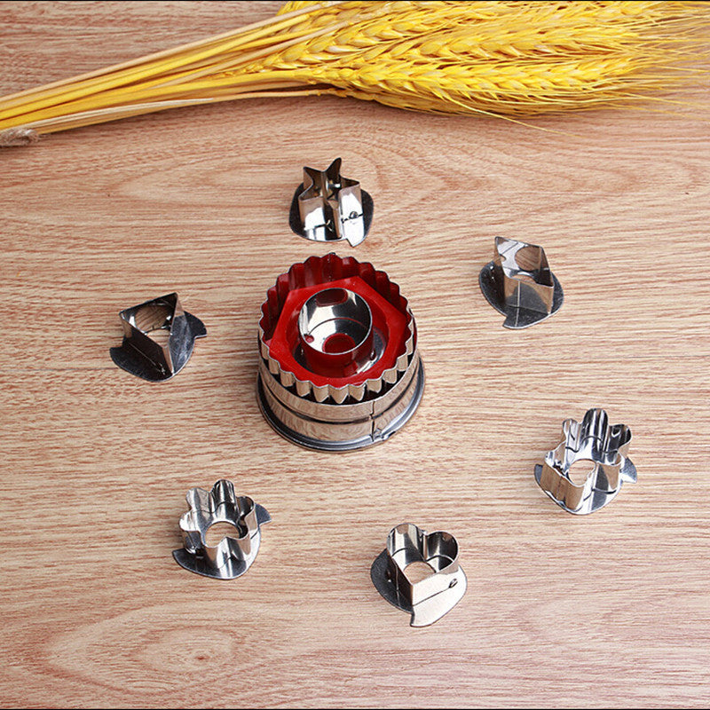 Stainless steel vegetable and fruit cutter