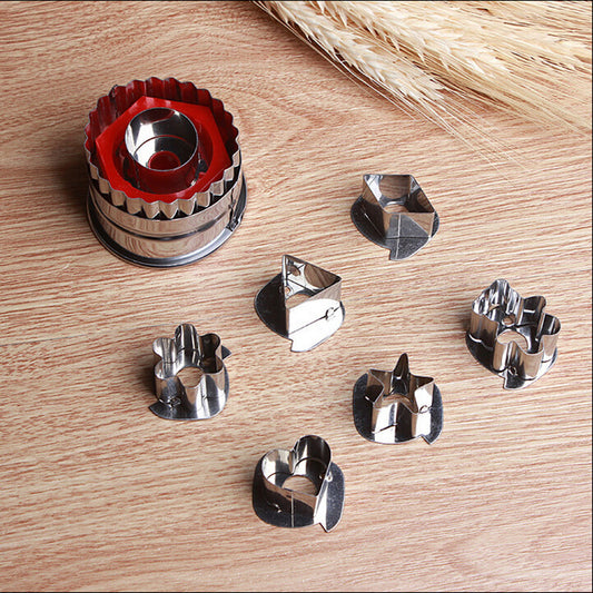 Stainless steel vegetable and fruit cutter