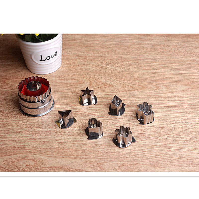 Stainless steel vegetable and fruit cutter